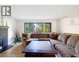 9020 Hummingbird Drive, Swansea Point, BC V0E2K2 Photo 17