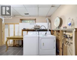 9020 Hummingbird Drive, Swansea Point, BC V0E2K2 Photo 32