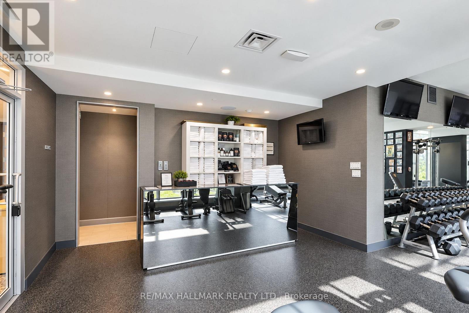 M05- 350 Wellington Street West, Toronto, ON photo 43