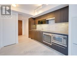 1015 - 80 Queens Wharf Road, Toronto, ON M5V0J2 Photo 9
