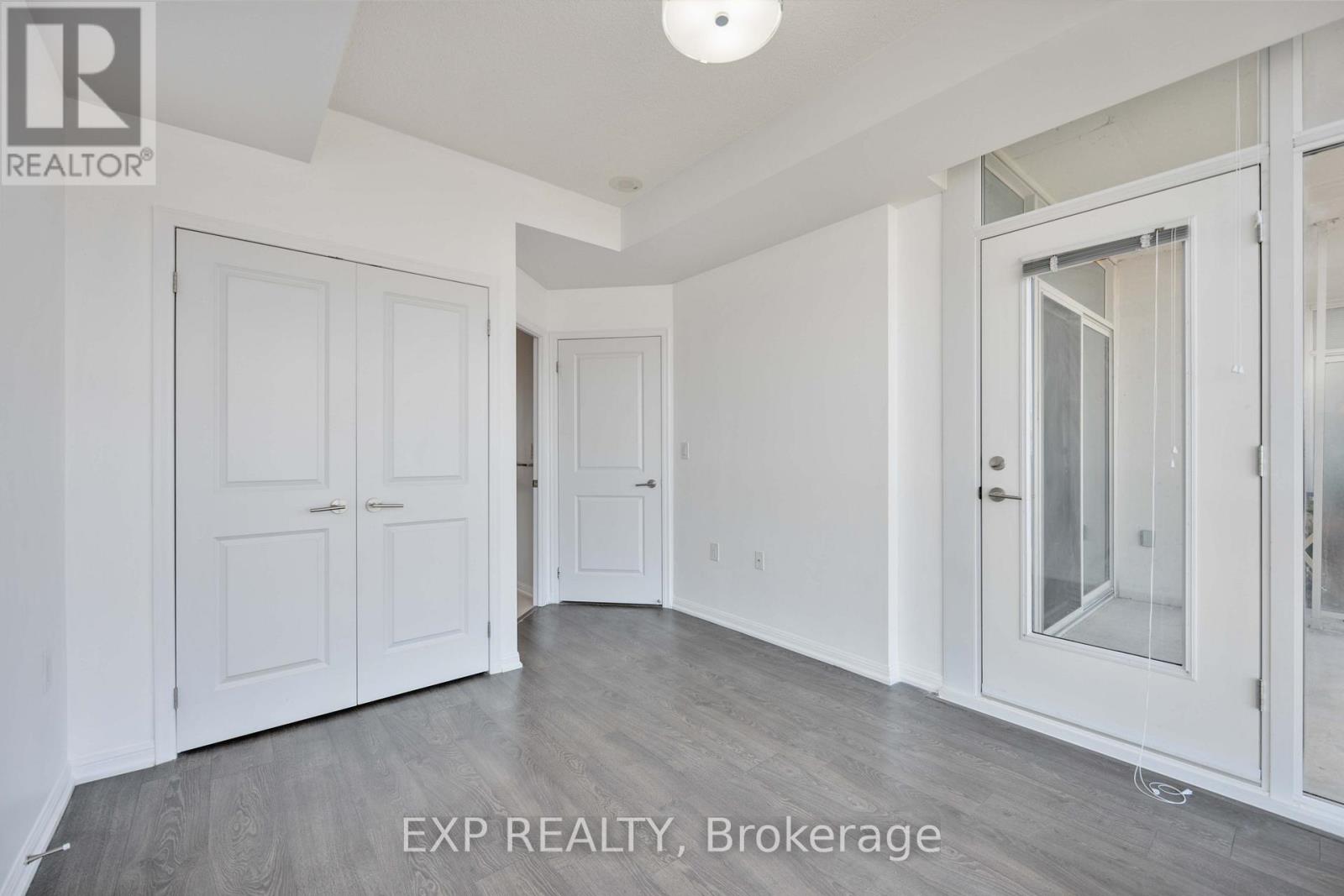 125 Western Battery Road — photo 19