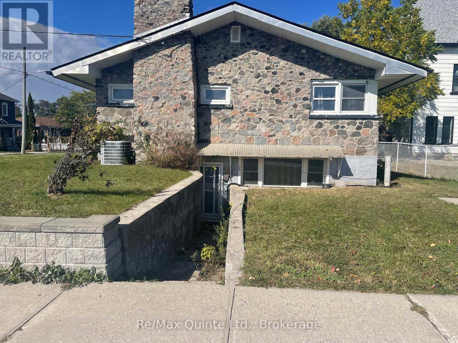 1 LORNE AVENUE - 3