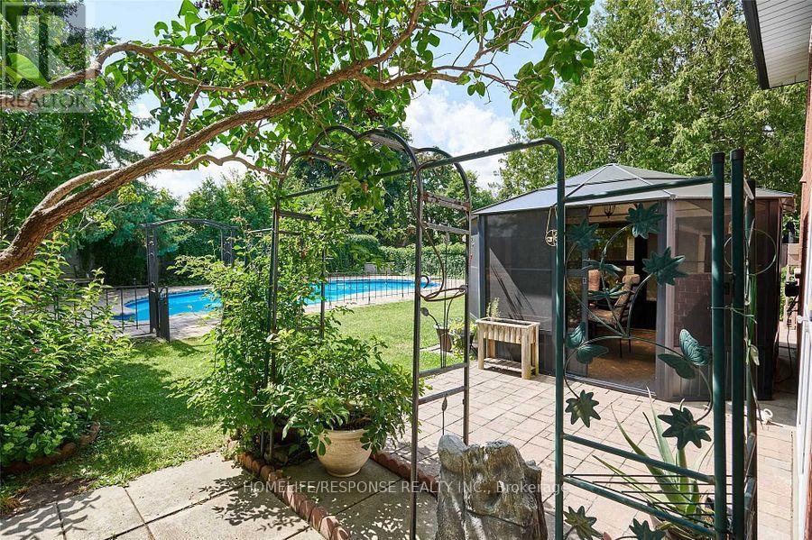787 SHEPPARD Avenue, Pickering, ON photo 17