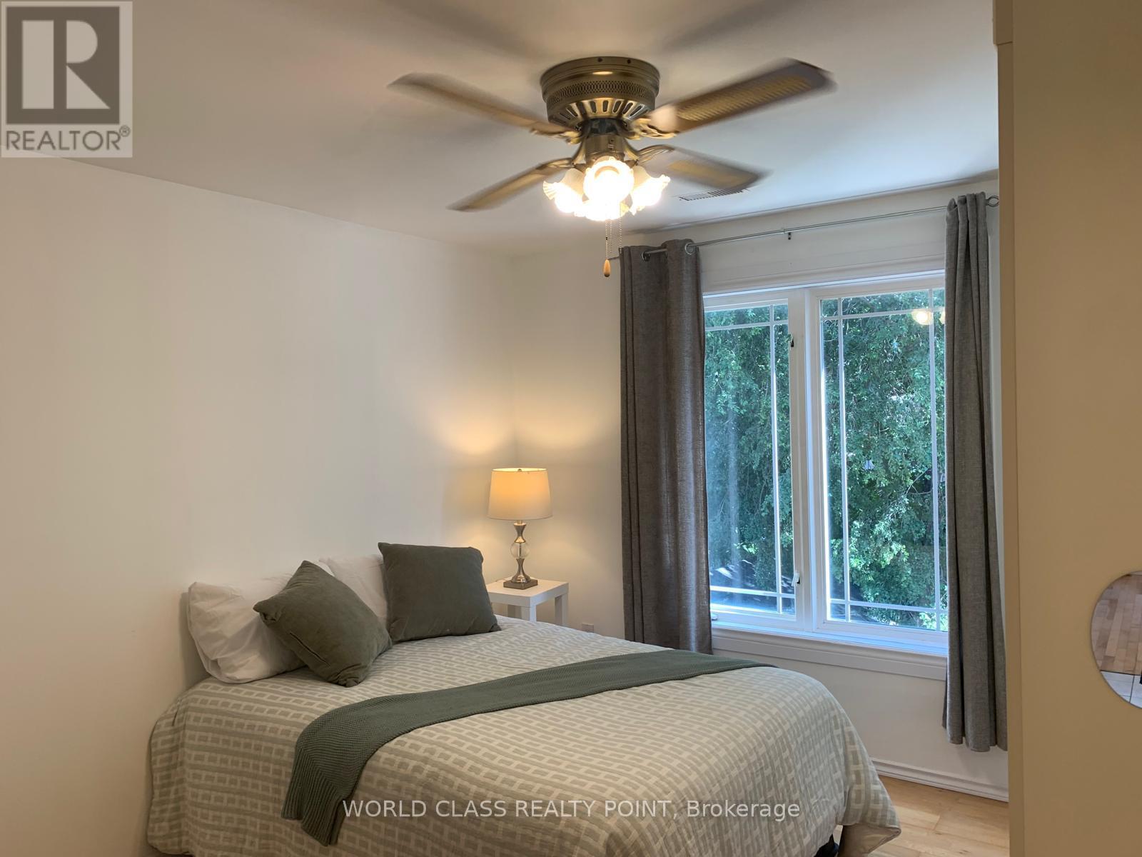 21 South Bonnington Avenue, Toronto, ON photo 26