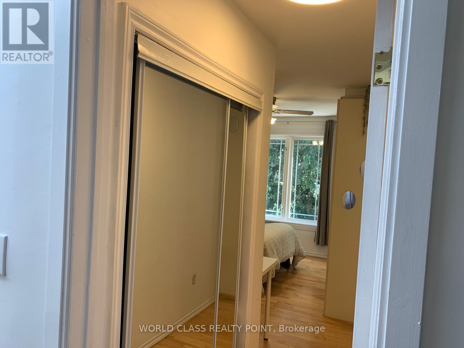 21 South Bonnington Avenue, Toronto, ON photo 28