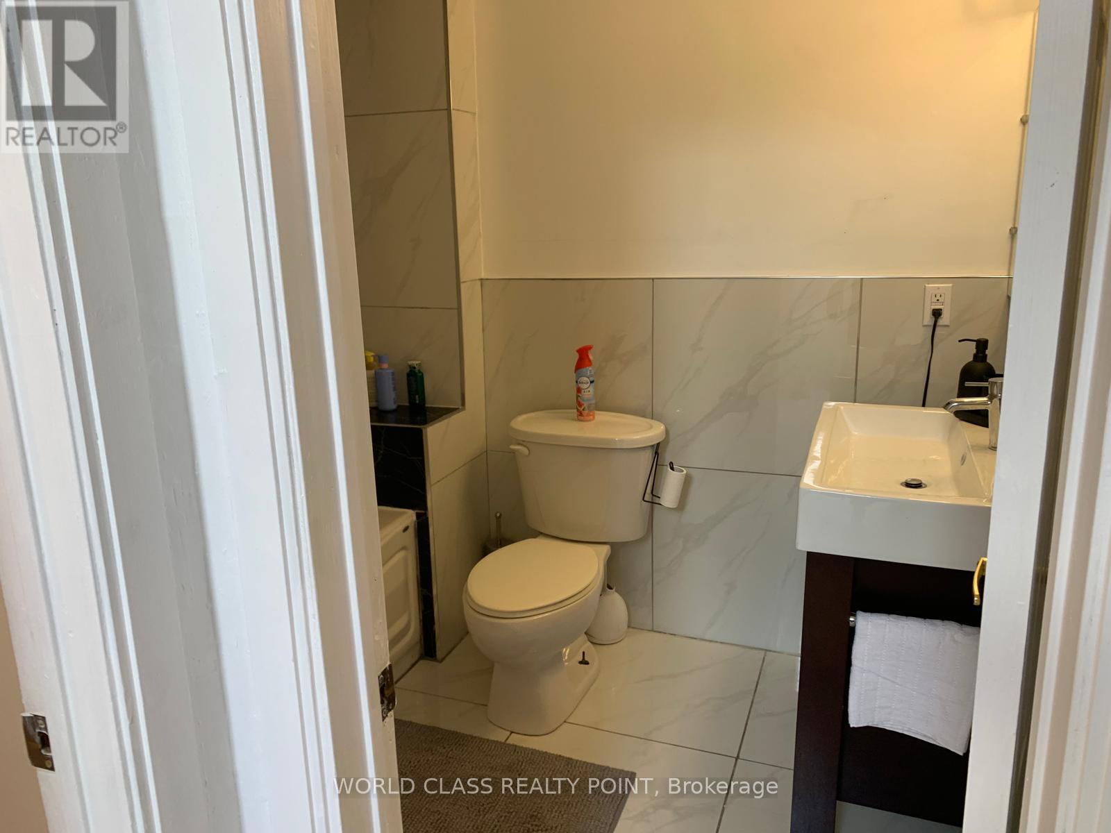 21 SOUTH BONNINGTON AVENUE - 34