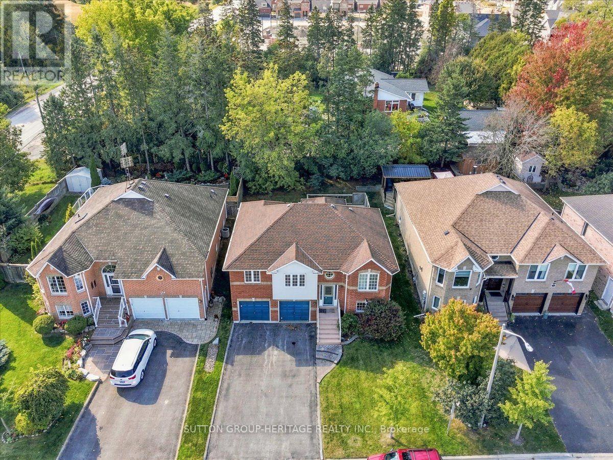 122 PERRYVIEW DRIVE - 40