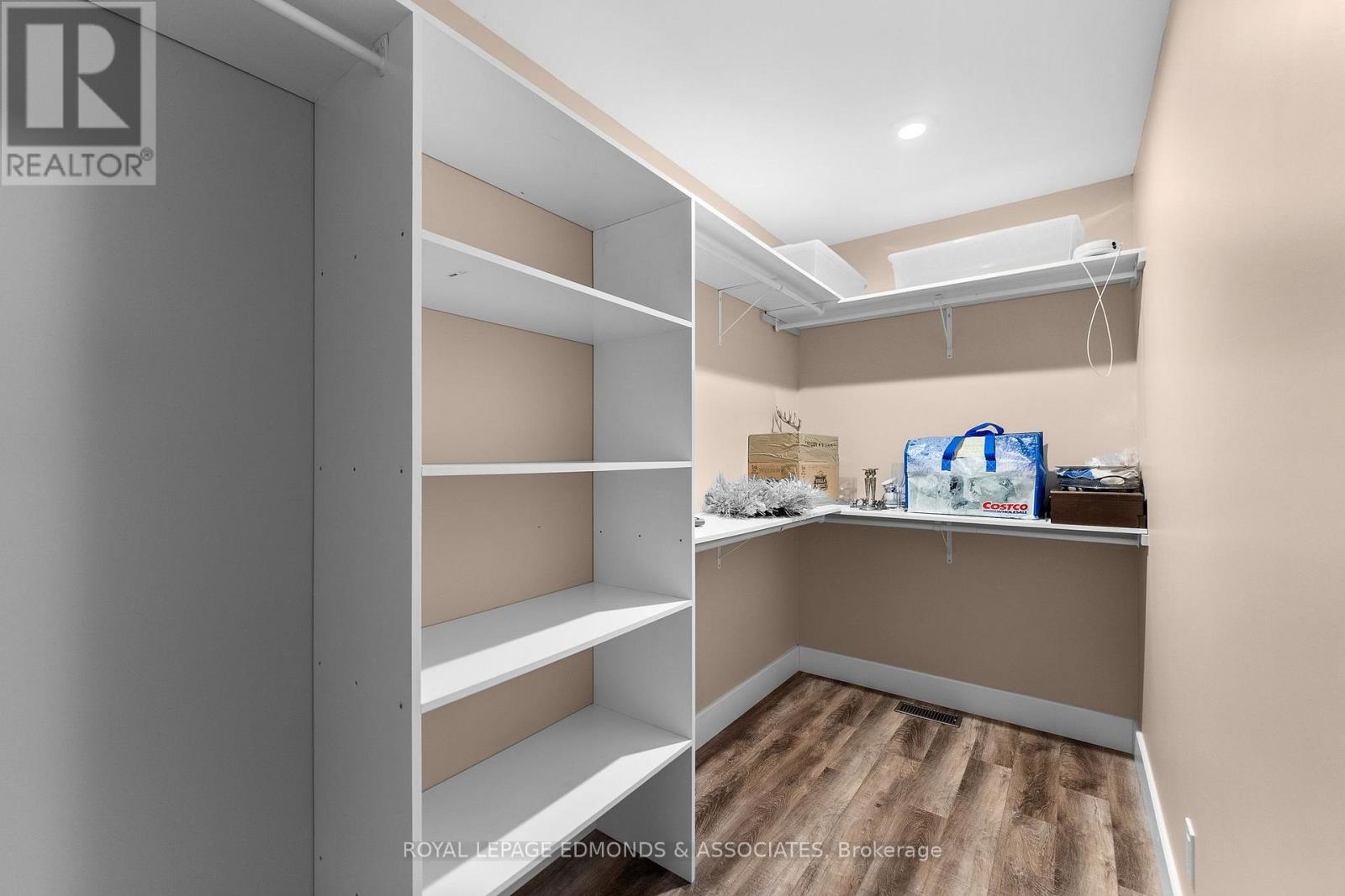 15 Hannah Street — photo 19