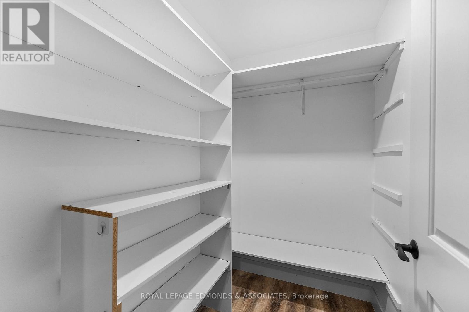 15 Hannah Street — photo 25