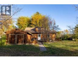 10714 92 Street, Peace River, AB T8S1R1 Photo 11