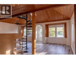 10714 92 Street, Peace River, AB T8S1R1 Photo 32