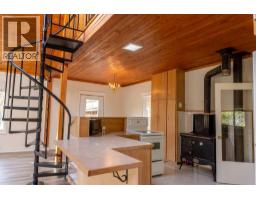 10714 92 Street, Peace River, AB T8S1R1 Photo 25
