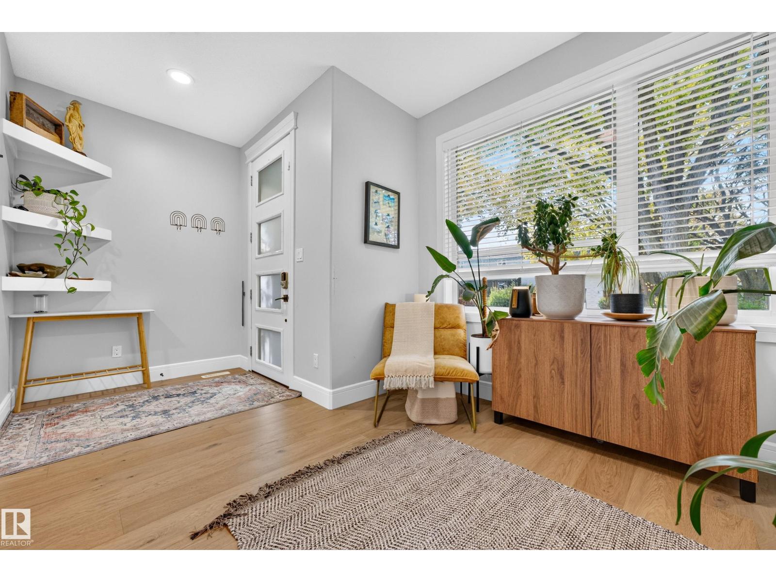 9320 71 AV NW - 7