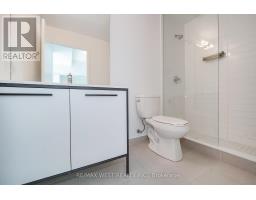 1103 - 185 Deerfield Road, Newmarket, ON L3Y0G7 Photo 7
