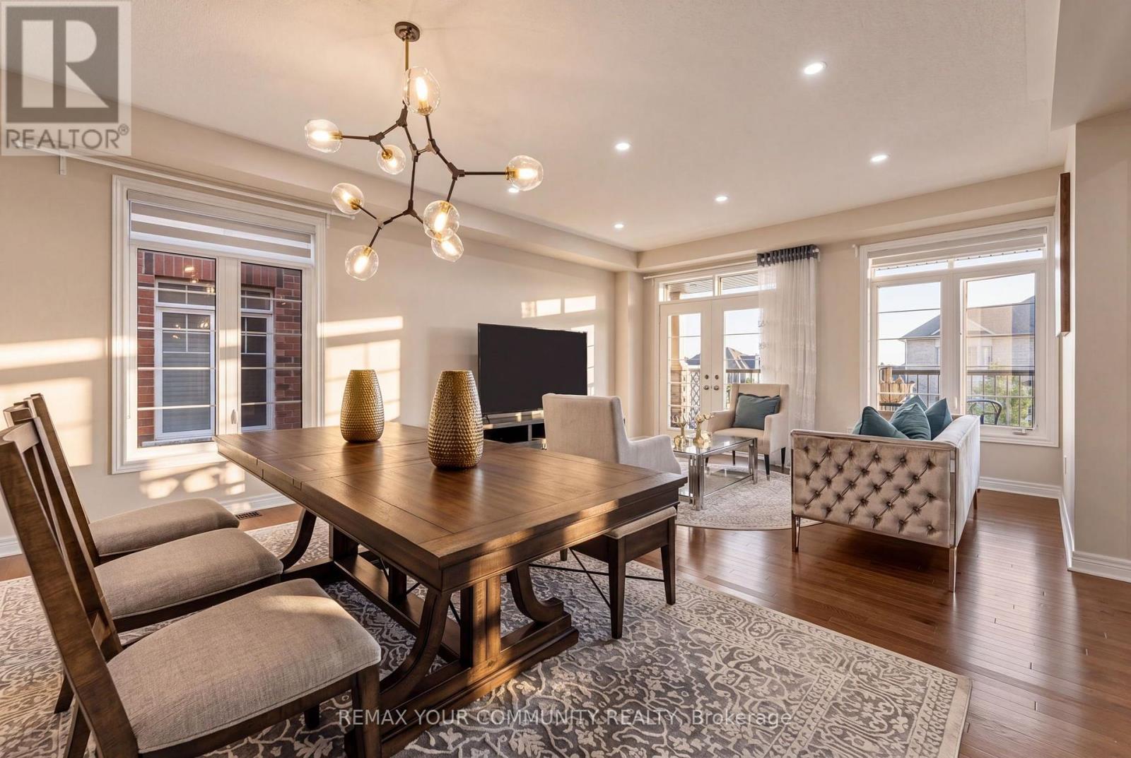 150 Inverness Way, Bradford West Gwillimbury, ON photo 9