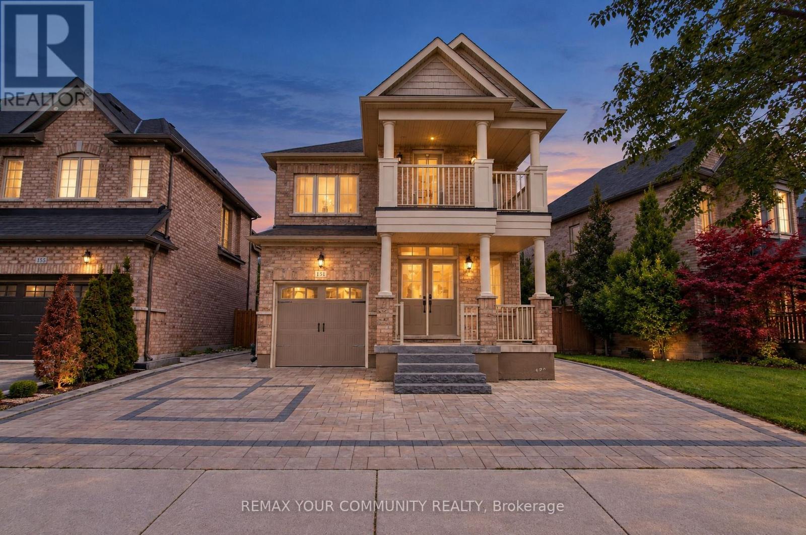 131 KILLINGTON Avenue, Vaughan, ON photo 1