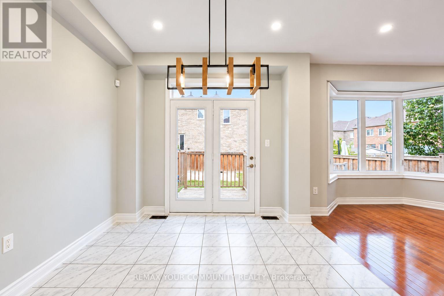 131 KILLINGTON Avenue, Vaughan, ON photo 12