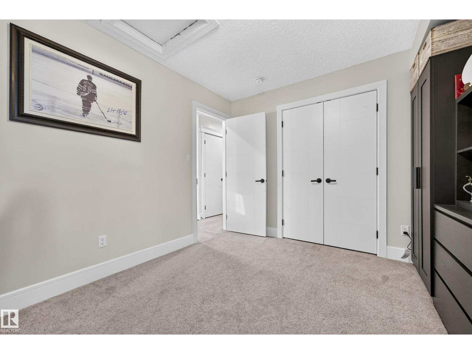9320 71 AV NW - 36