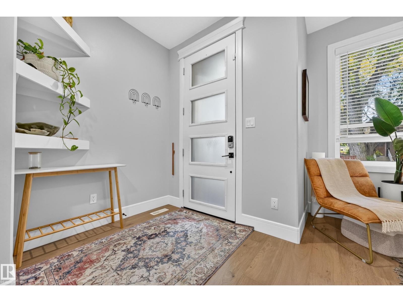 9320 71 AV NW - 4