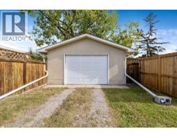 218A Allan Crescent SE - photo 34