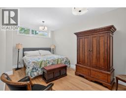 1640 16 Street SE - photo 45