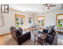 Laundry room - 900 St Clair Parkway, St Clair, ON N0N1M0 Photo 6