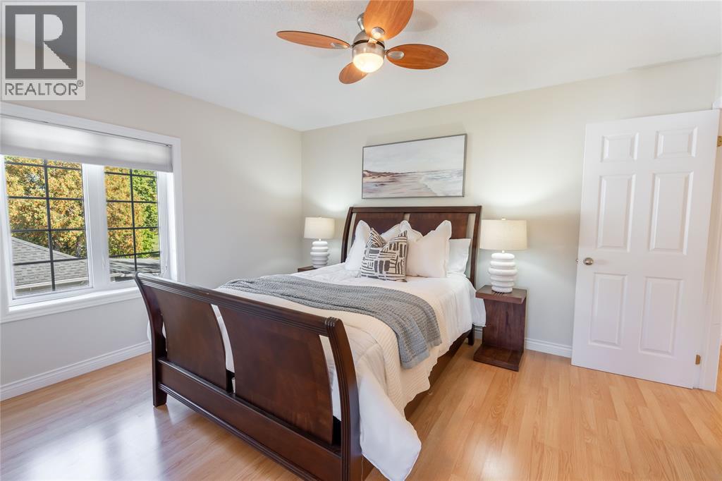 900 ST CLAIR PARKWAY - 28