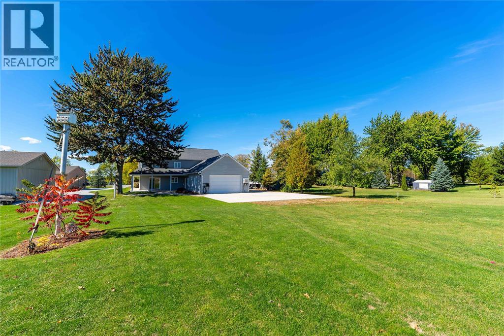 900 ST CLAIR PARKWAY - 38