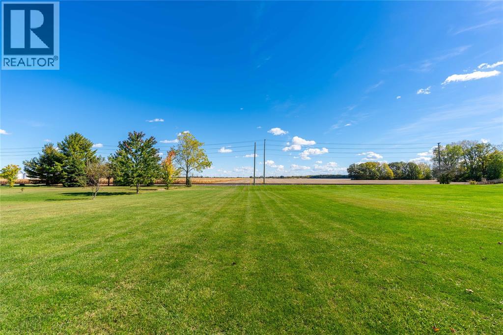 900 ST CLAIR PARKWAY - 39