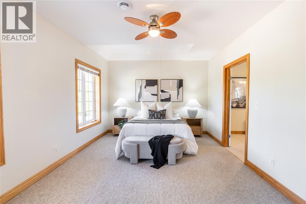 900 ST CLAIR PARKWAY - 14