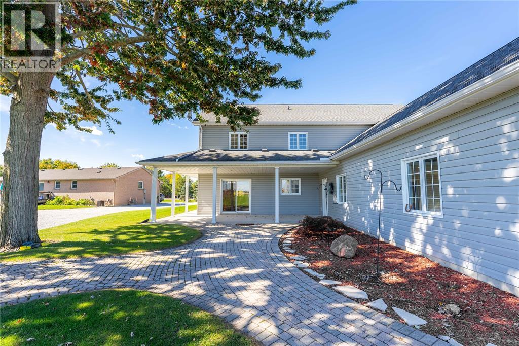 900 ST CLAIR PARKWAY - 31
