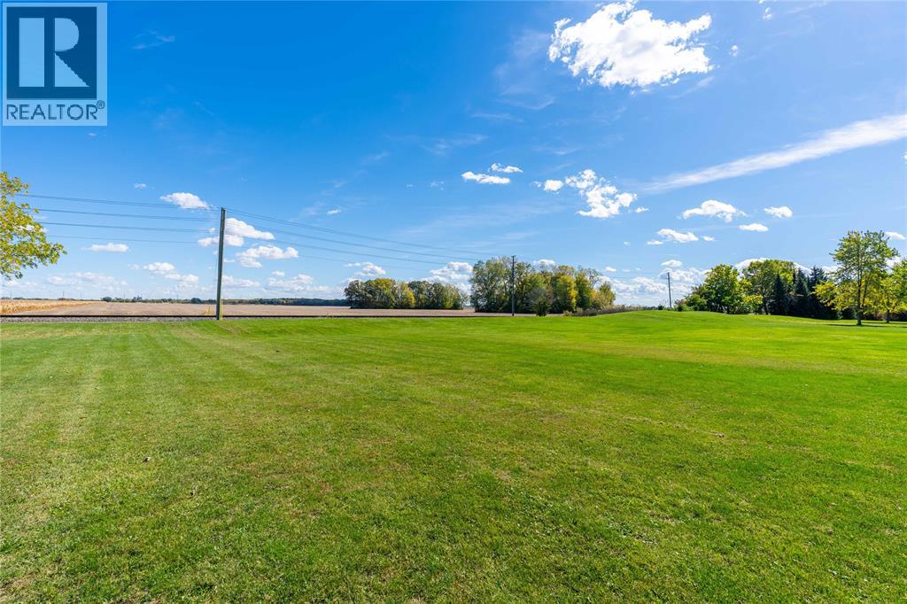 900 ST CLAIR PARKWAY - Image 40