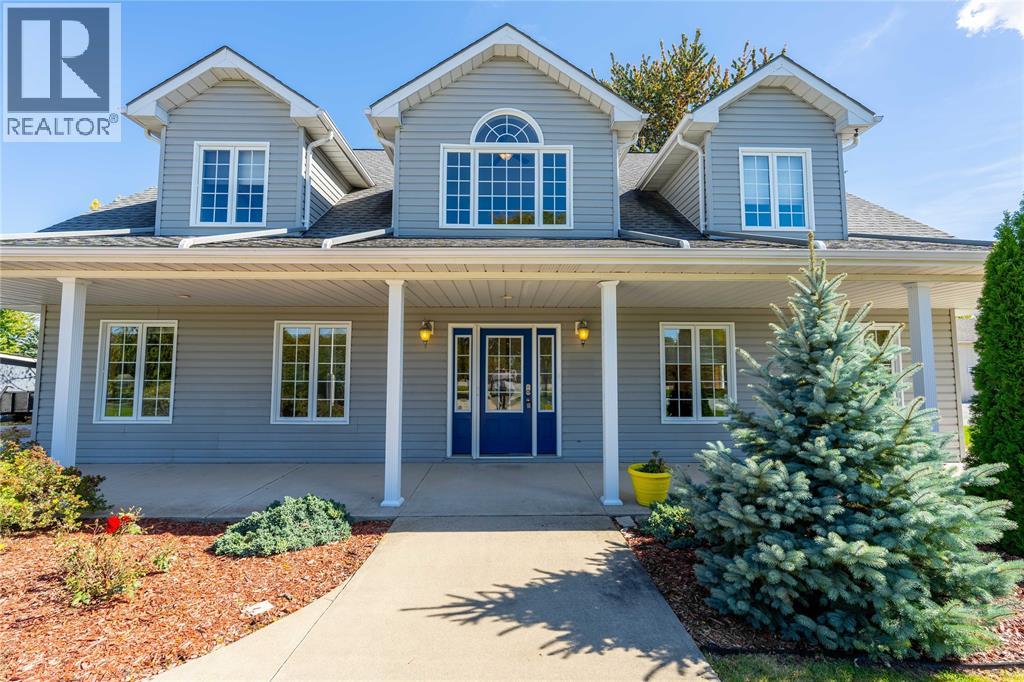 900 ST CLAIR PARKWAY - 3