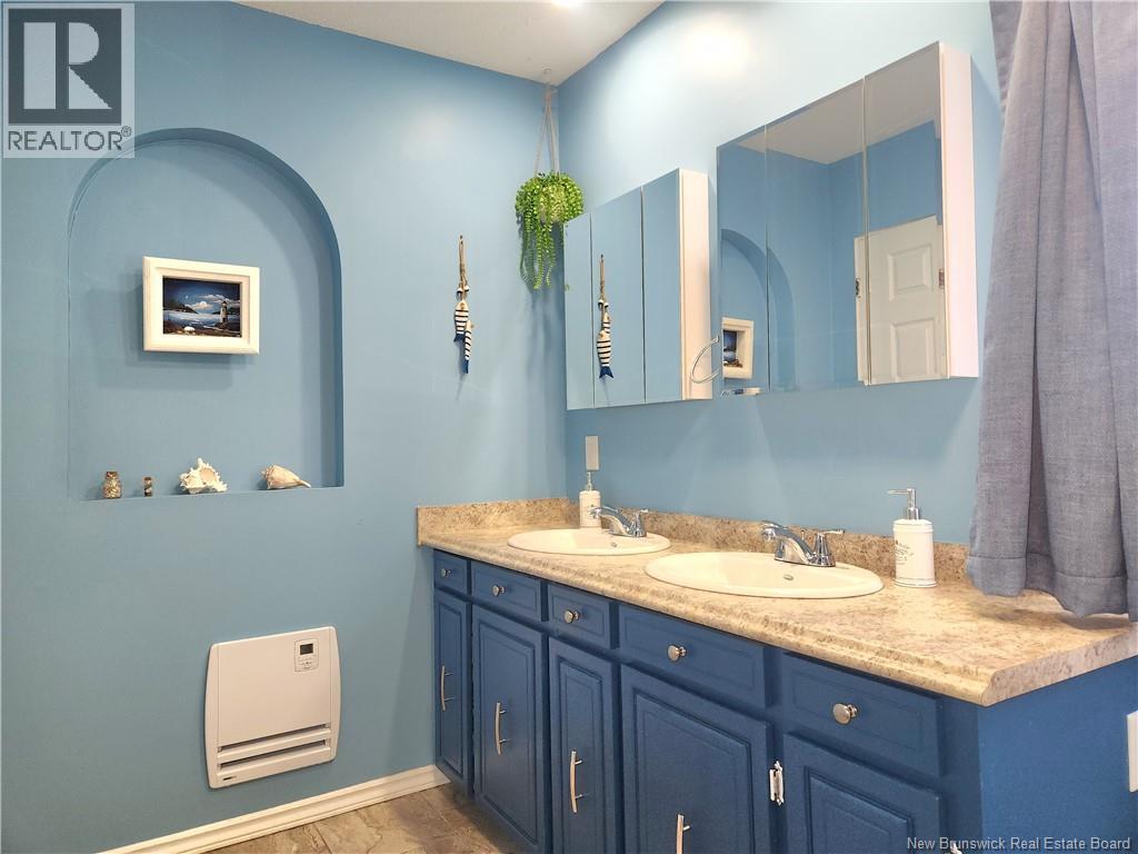306 Veteran Street - 26
