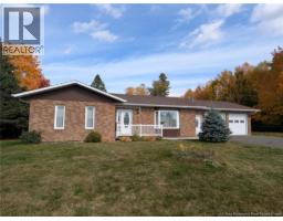 306 Veteran Street, photo 2
