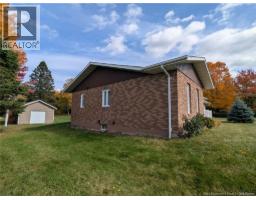 306 Veteran Street, photo 3