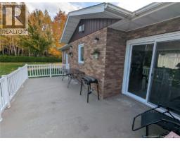 306 Veteran Street, photo 5
