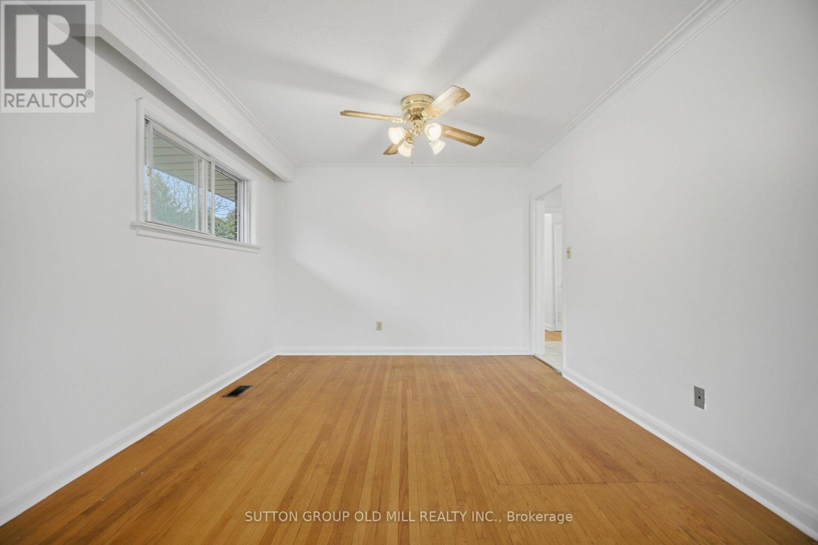 55 SUN ROW DRIVE - 10