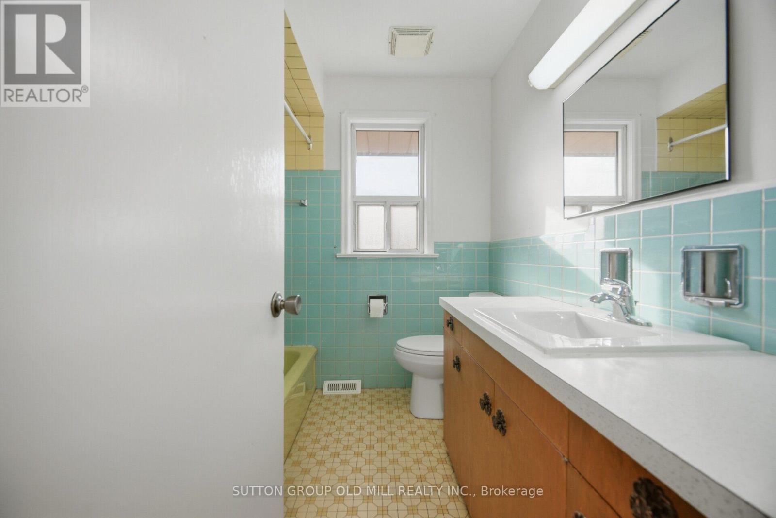 55 Sun Row Drive, Toronto, ON photo 18