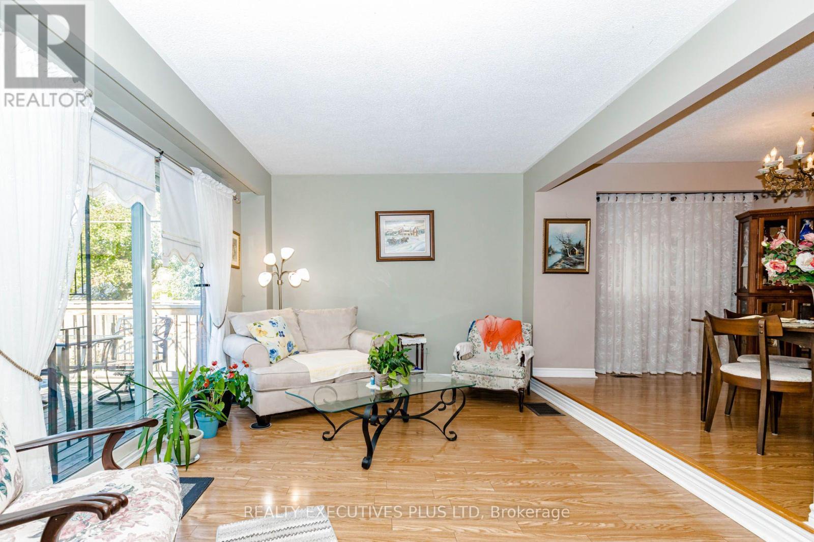 15 Mangrove Road, Brampton, ON photo 18