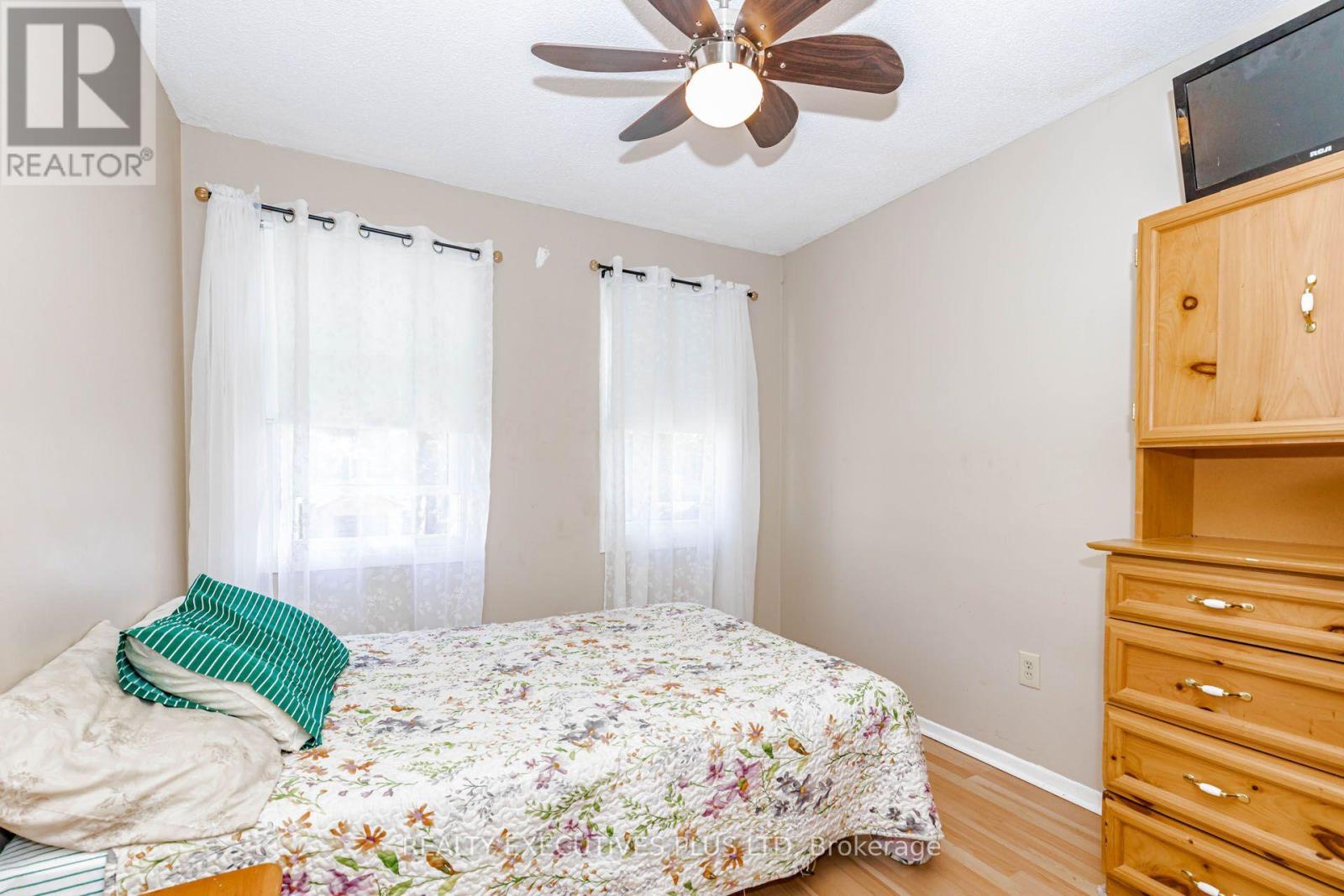 15 MANGROVE ROAD - 25