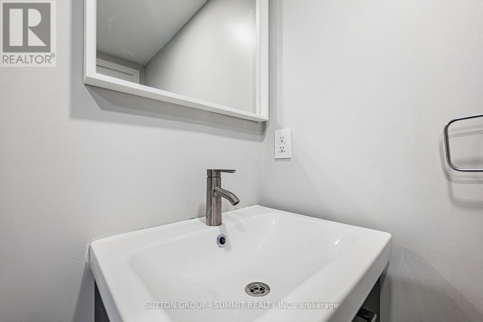 32 Ellis Avenue — photo 39