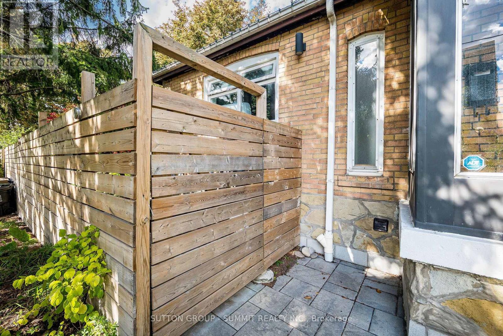 32 Ellis Avenue — photo 42