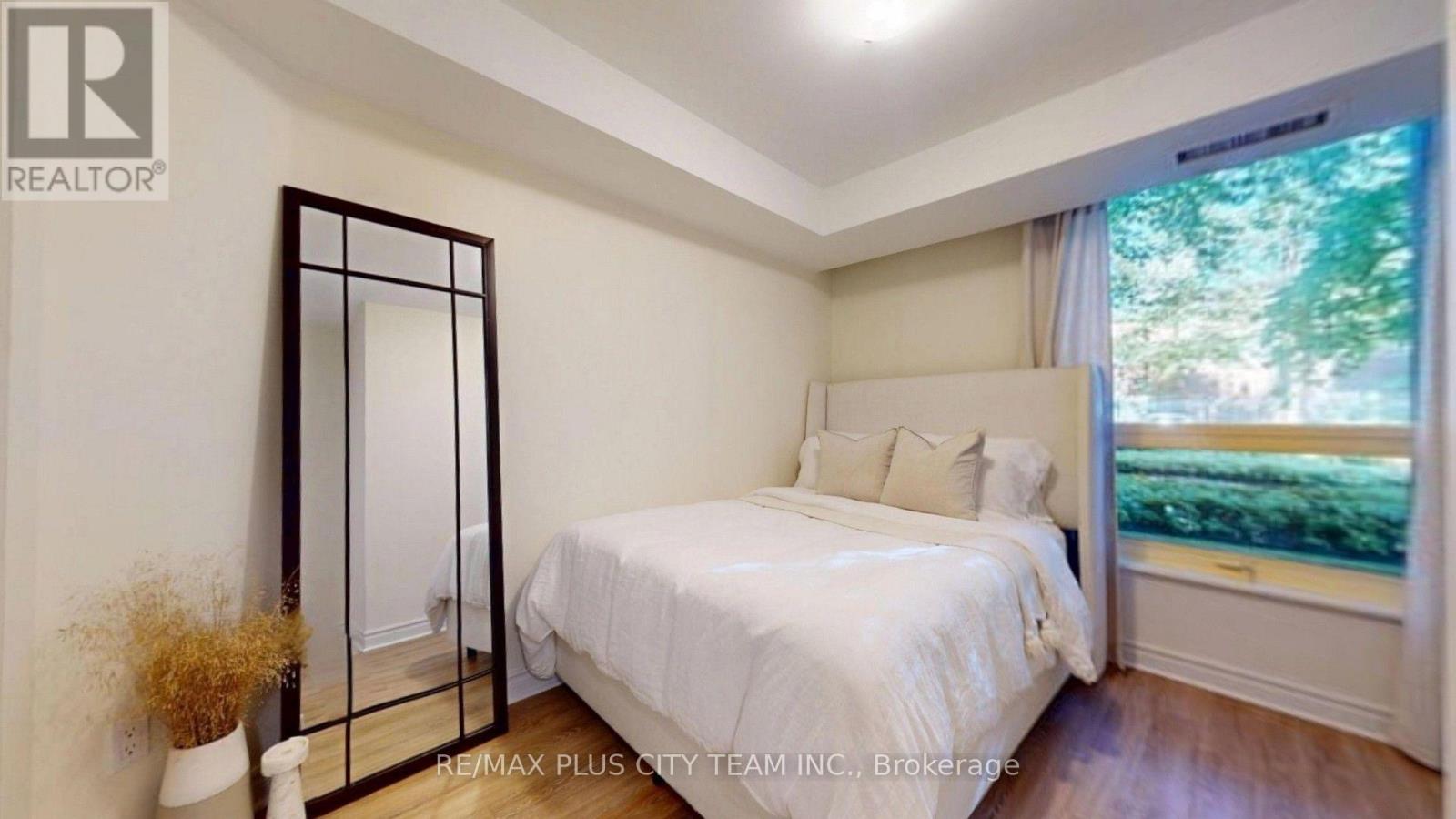 123- 77 Maitland Place, Toronto, ON photo 16