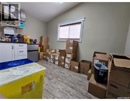 992 106th Street, North Battleford, SK S9A1W5 Photo 10