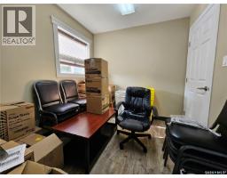 992 106th Street, North Battleford, SK S9A1W5 Photo 11