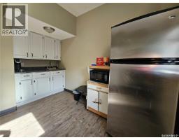 992 106th Street, North Battleford, SK S9A1W5 Photo 14