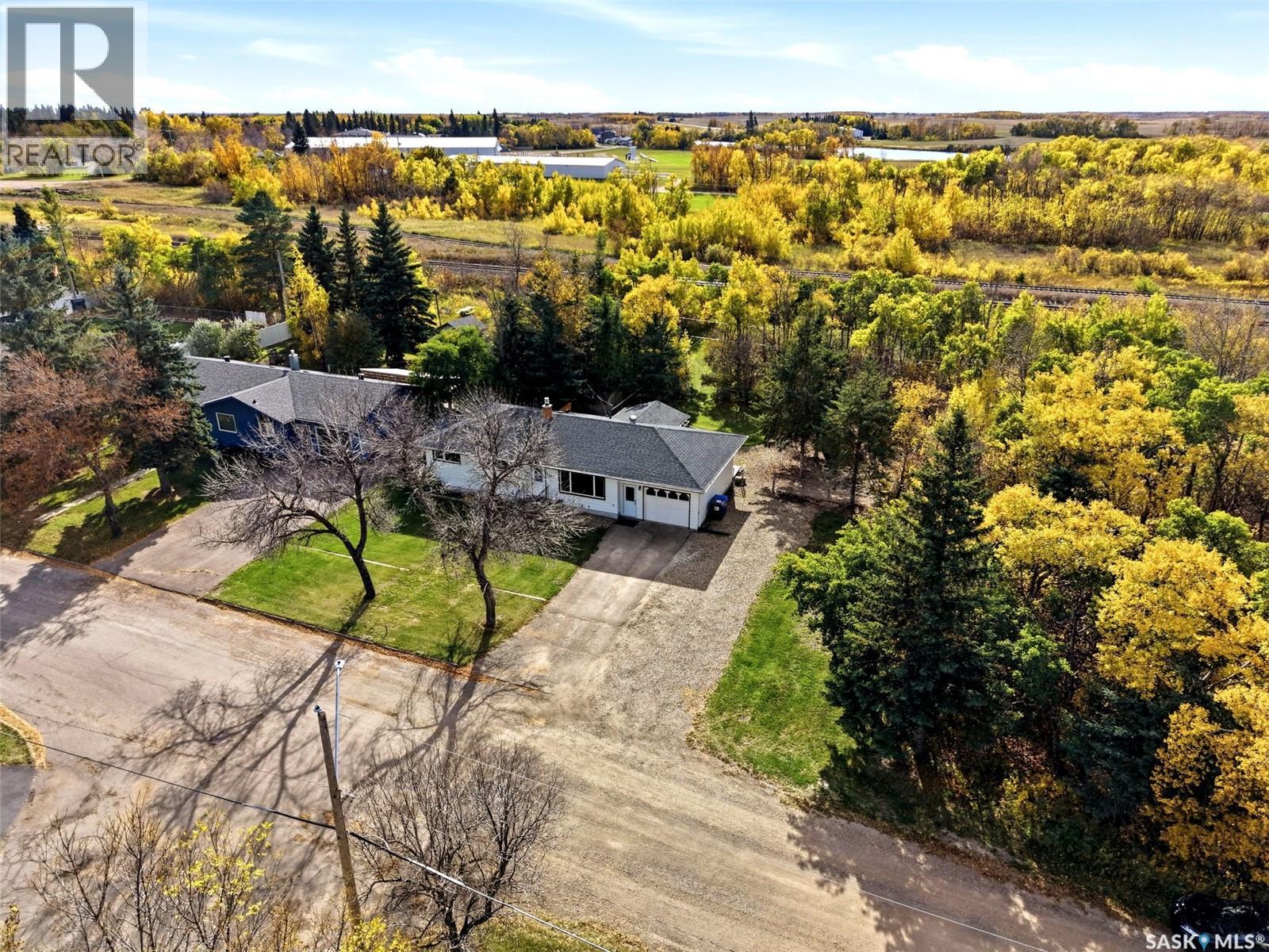 305 1st AVENUE NW - 52