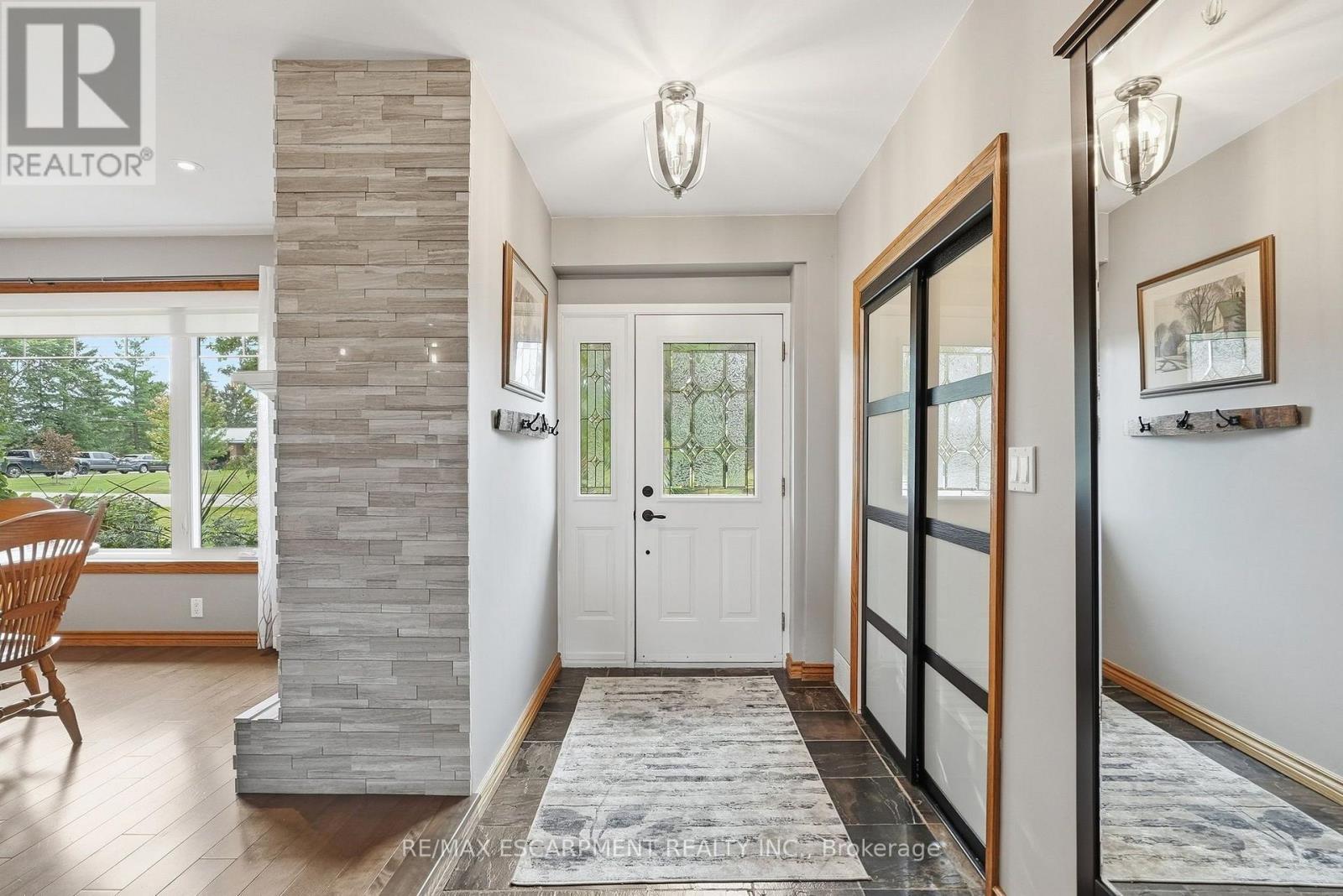 826 MILLGROVE SIDE ROAD - 5