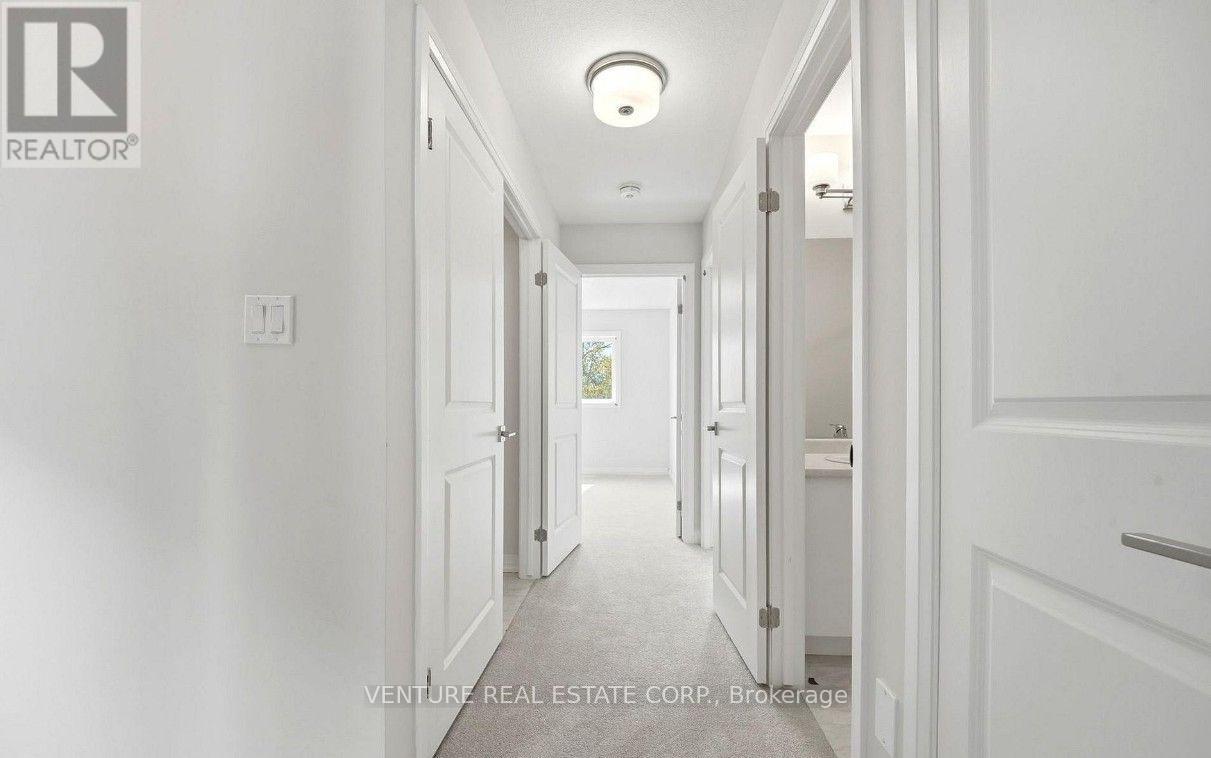 660 Colborne Street West — photo 12